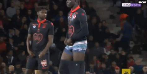 难打硬仗？枪手对阵英超前八有5场丢分，12月末再战维拉