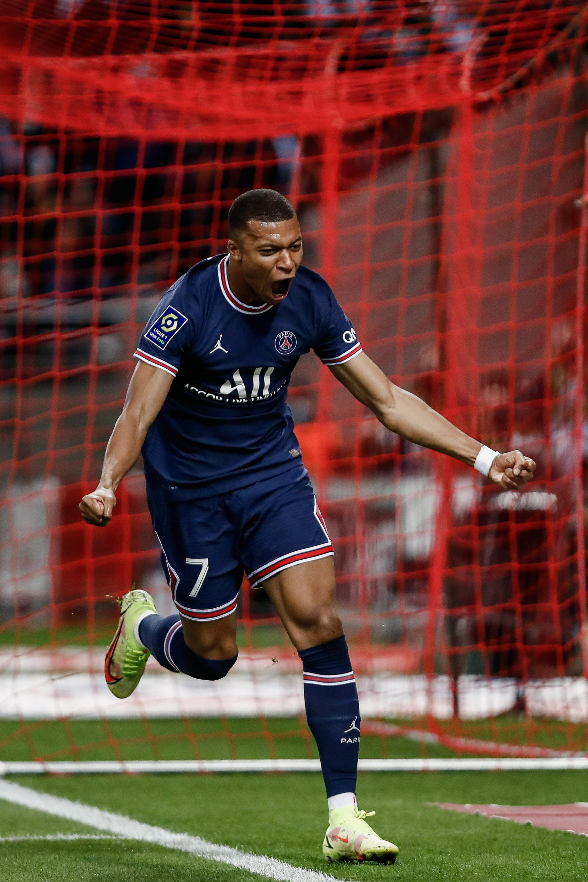 安东：在比分3-0时有些松懈是正常的，我们最终赢了才是关键（安东：3比0时放松难免，赢下比赛才是关键）