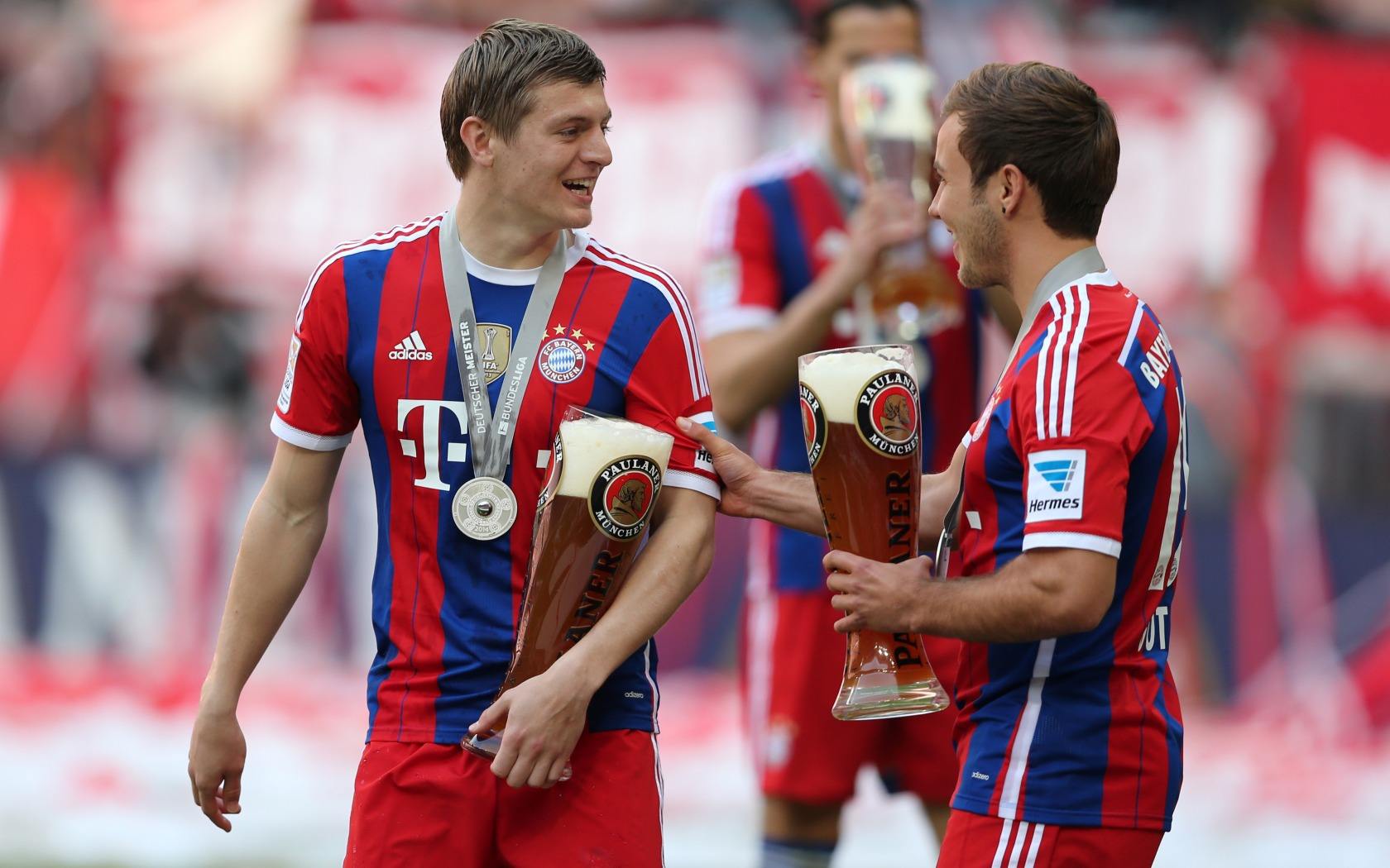 德布劳内：还没和球队谈续约 先让自己变的更强（德布劳内：尚未与球队谈续约，先专注提升自己）