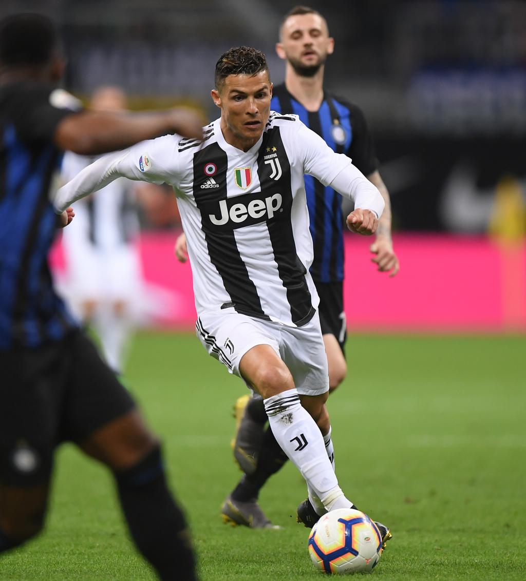 记者：阿莫林组建新的领导小组，包括B费、马奎尔、利马等人