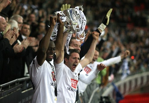 体育大生意：国字号各队今年电视观众超6亿人次，媒体价值超18亿（体育商业观察：国字号各队今年电视观众破6亿，媒体价值超18亿元）