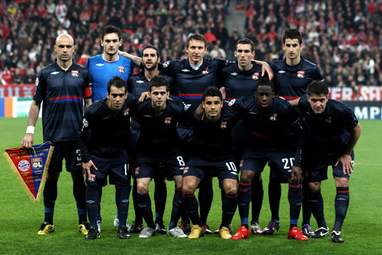 马竞最近10场对意大利球队8胜1平1负，且近12场欧冠主场11胜（马竞近10战意大利球队8胜1平1负，欧冠主场近12场赢下11场）