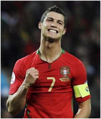 篮球篮网主力球员赛后受媒体采访（篮网队核心球员赛后接受媒体采访）