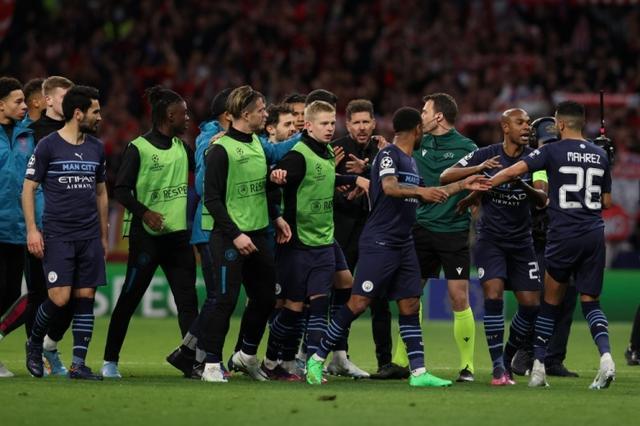 队报评法甲第14轮最佳阵：托万助朗斯登顶领衔，巴黎无人入选（《队报》评法甲第14轮最佳阵容：托万率朗斯称雄，巴黎零入选）