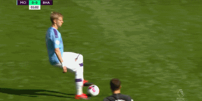 本田圭佑：日本能打进明年世界杯四强，甚至有可能夺冠（本田圭佑：日本队明年有望冲进世界杯四强，夺冠也并非不可能）