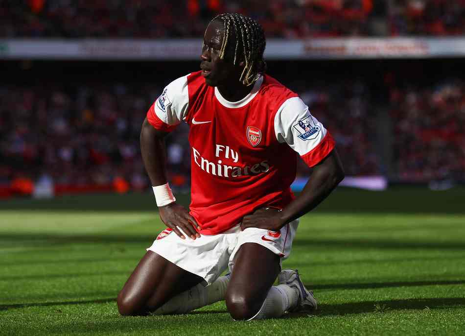 英超积分榜更新：曼城领先优势扩大,（英超最新积分形势：曼城继续拉开差距）