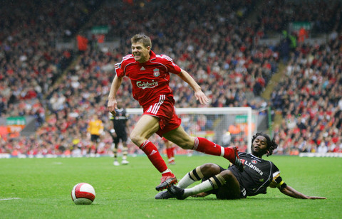 英媒：日本侵略者照片事件是个失误，布莱顿和英超此前都不了解此事（英媒称“日本侵略者”照片风波系失误，布莱顿与英超此前并不知情）