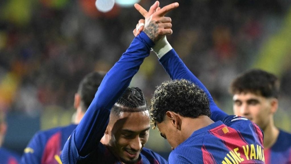 巴萨半场0-1落后法兰克福（半场战罢，巴萨0-1暂时落后法兰克福）