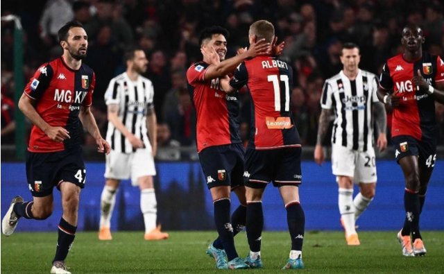 状态不错！4号秀克尼佩尔半场9中7轰18分（手感火热！4号秀克尼佩尔半场9投7中砍下18分）