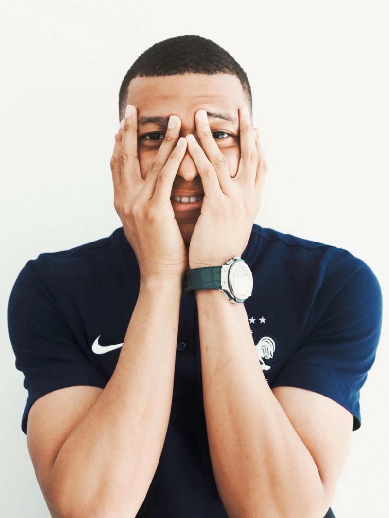 本特克：纯粹从足球的角度来看，我完全有理由入选国家队（本特克：若只论足球实力，我理应入选国家队）