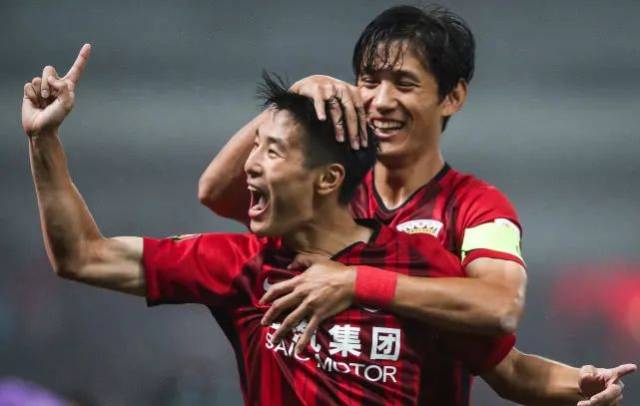 前11轮超350万人次现场观赛，本赛季意甲观赛数据创近30年新高（意甲本季观赛热度飙至近30年新高：前11轮现场观众突破350万）