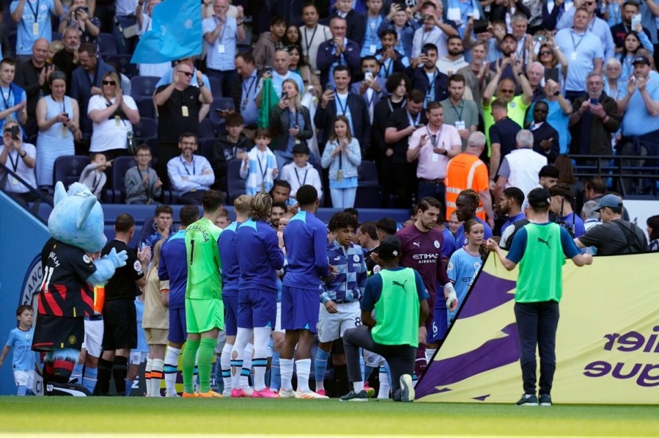 西媒：霍安·加西亚赛后一瘸一拐，但他只是累了没有任何不适（西媒称霍安·加西亚赛后步履不稳，仅因疲劳并无不适）