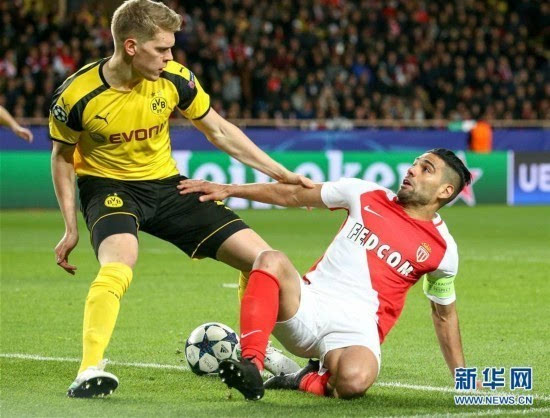 阿西尼翁：孔帕尼能让球员愿意闭着眼睛跟随他上场拼战（阿西尼翁：孔帕尼让球员愿意毫不犹豫地跟他上场拼搏）